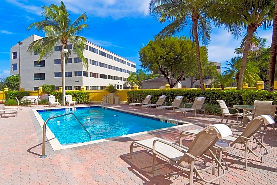 Holiday Inn Express Hotel & Suites Kendall East-Miami