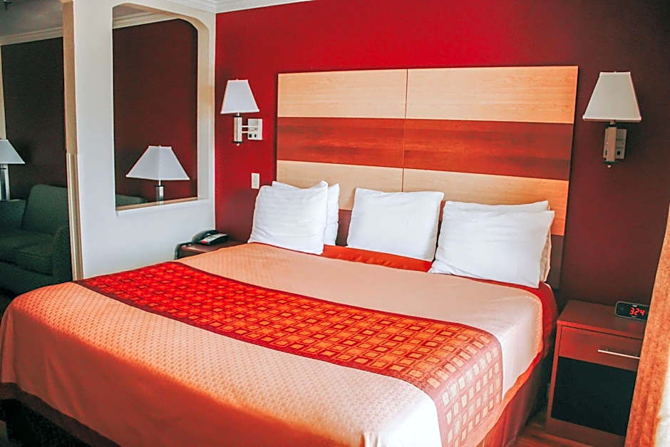 Rodeway Inn & Suites Lake Havasu City