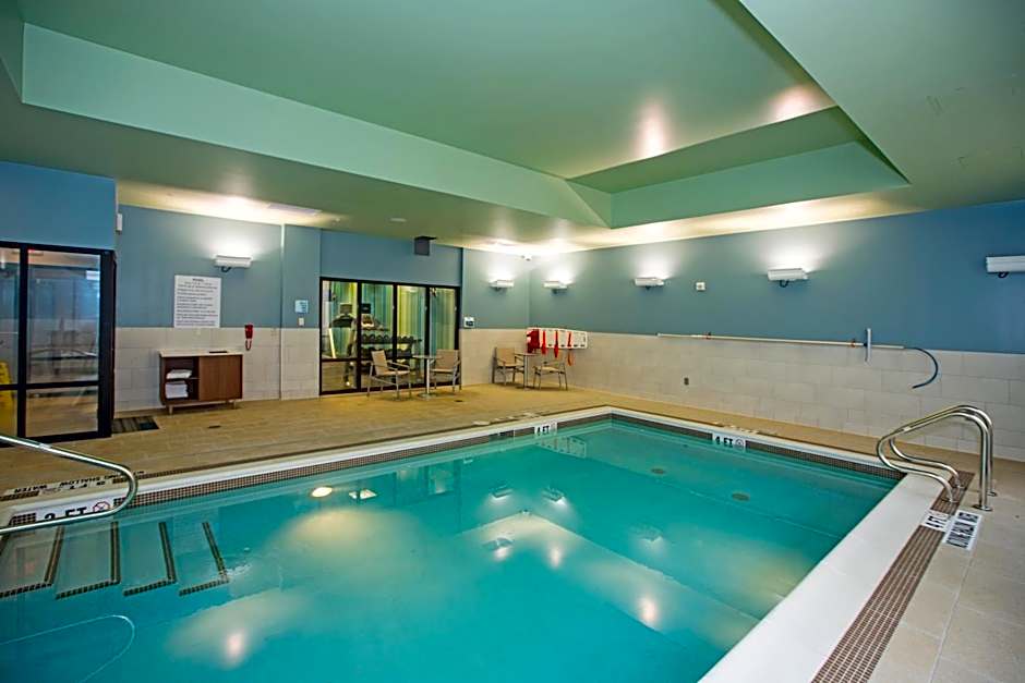 Holiday Inn Express & Suites Pittsburgh North Shore By IHG