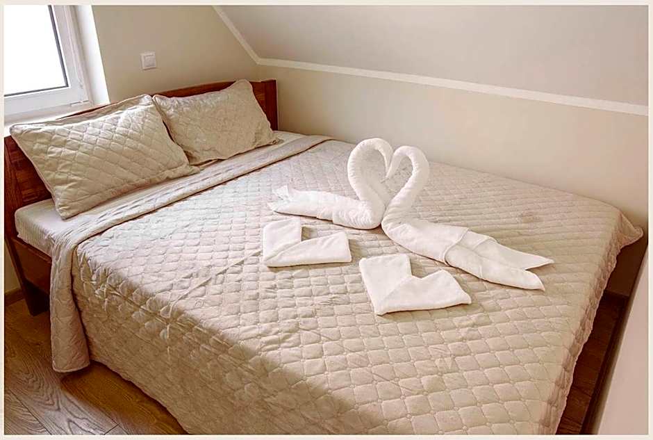 Mandarin Restoran & Hostel