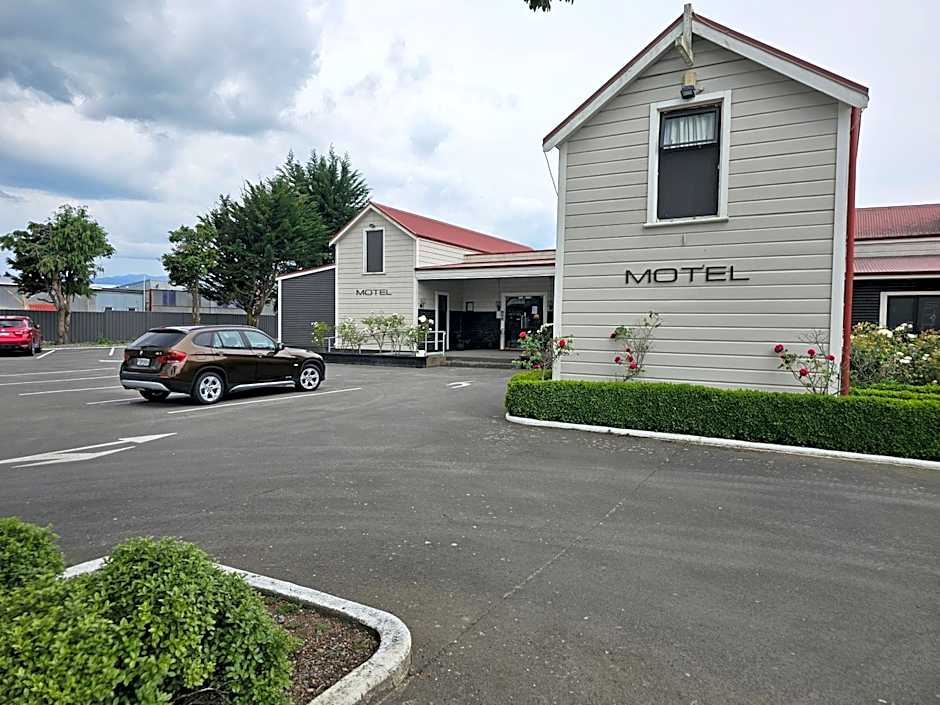Gateway Motor Inn