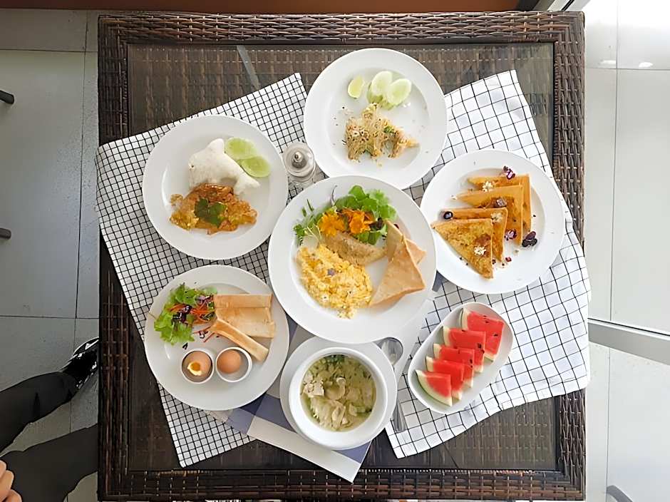 Kanchanaburi City Hotel