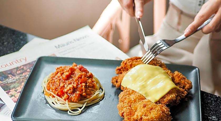 Saffron Hill Minburi