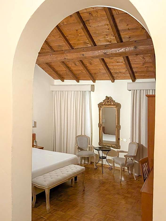 Hotel Lauri