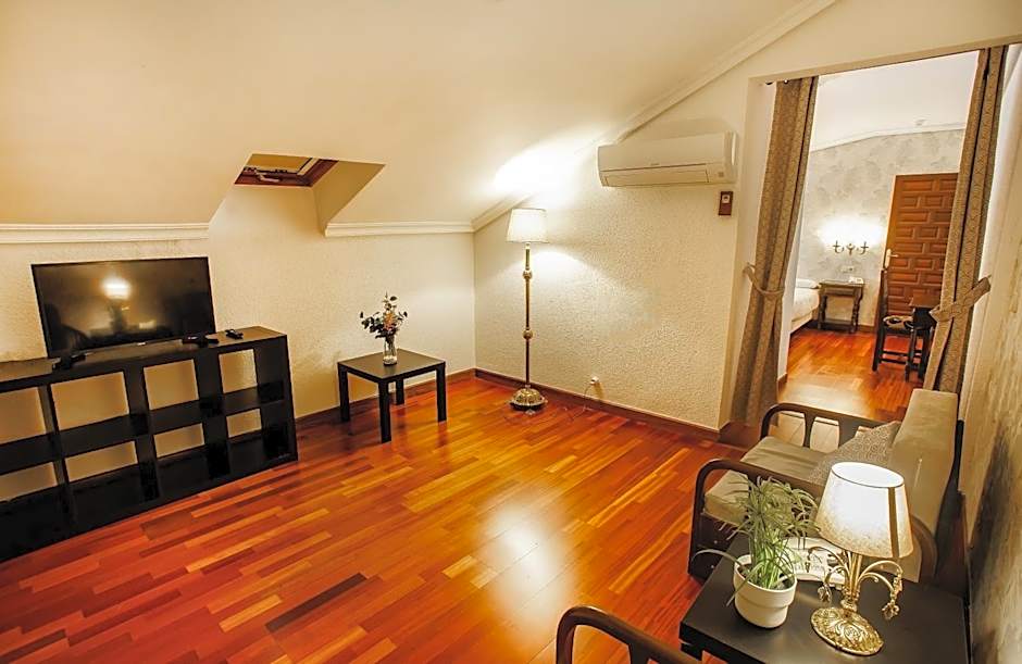 Hotel Conde Rodrigo II by eme hoteles