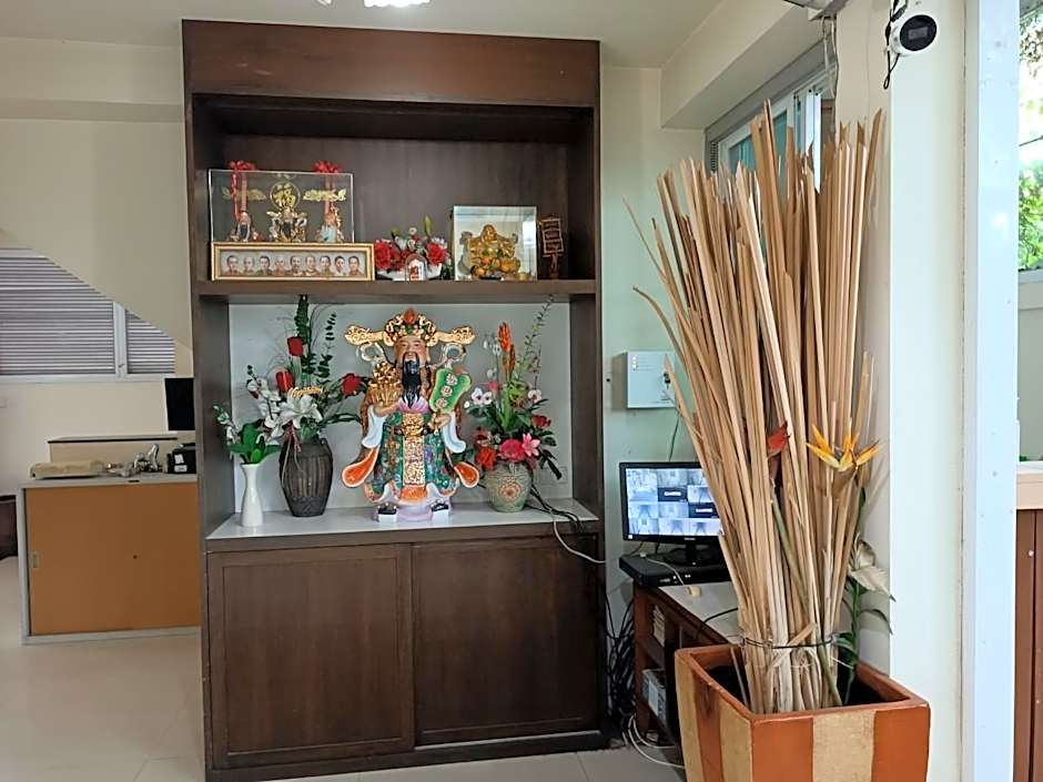 Grandview Condominia