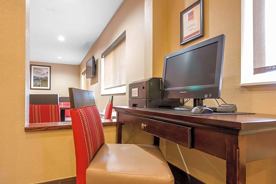 Comfort Suites Rochester Henrietta University Area