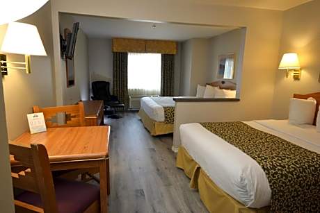 Deluxe King Room - Non-Smoking