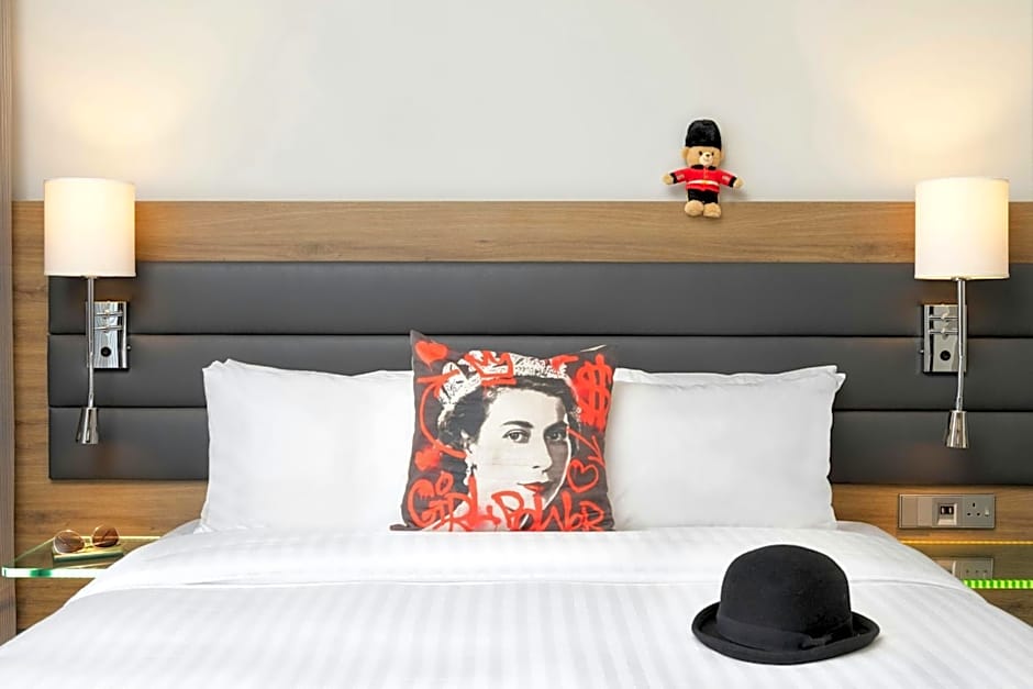 Moxy by Marriott London Excel