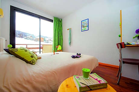 Double or Twin Room (2 Adults)