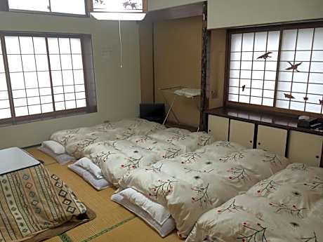 Japanese-Style Quadruple Room with Shared Bathroom