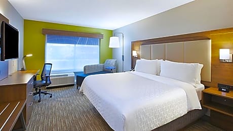 King Room - Hearing Accessible