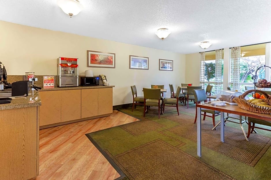 La Quinta by Wyndham Redding