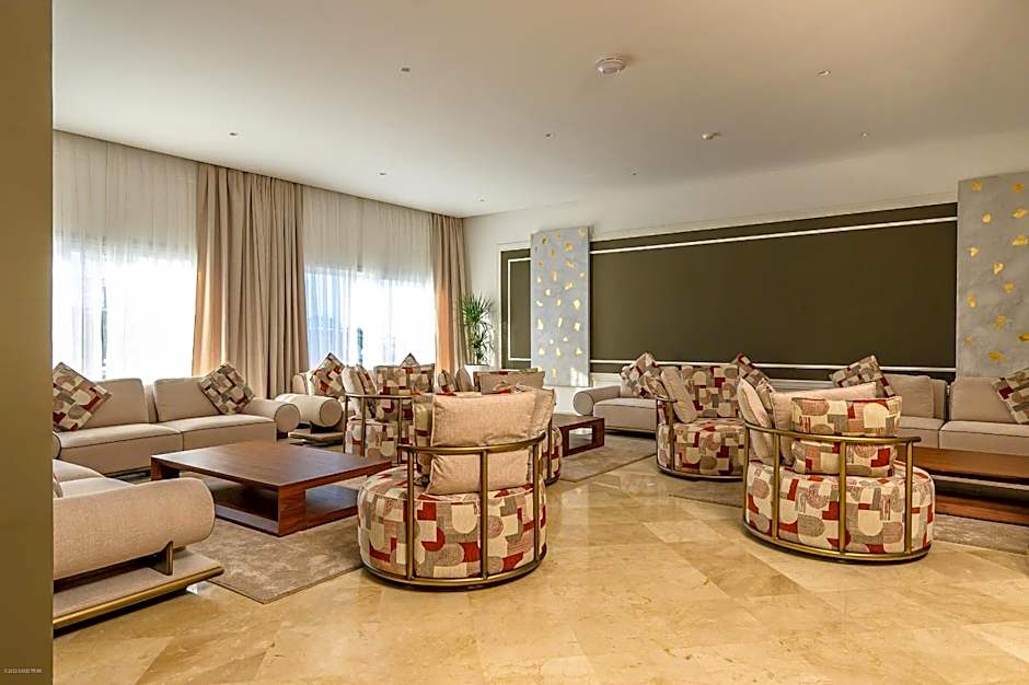 PLAYA DEL PACHA Suites Hotel