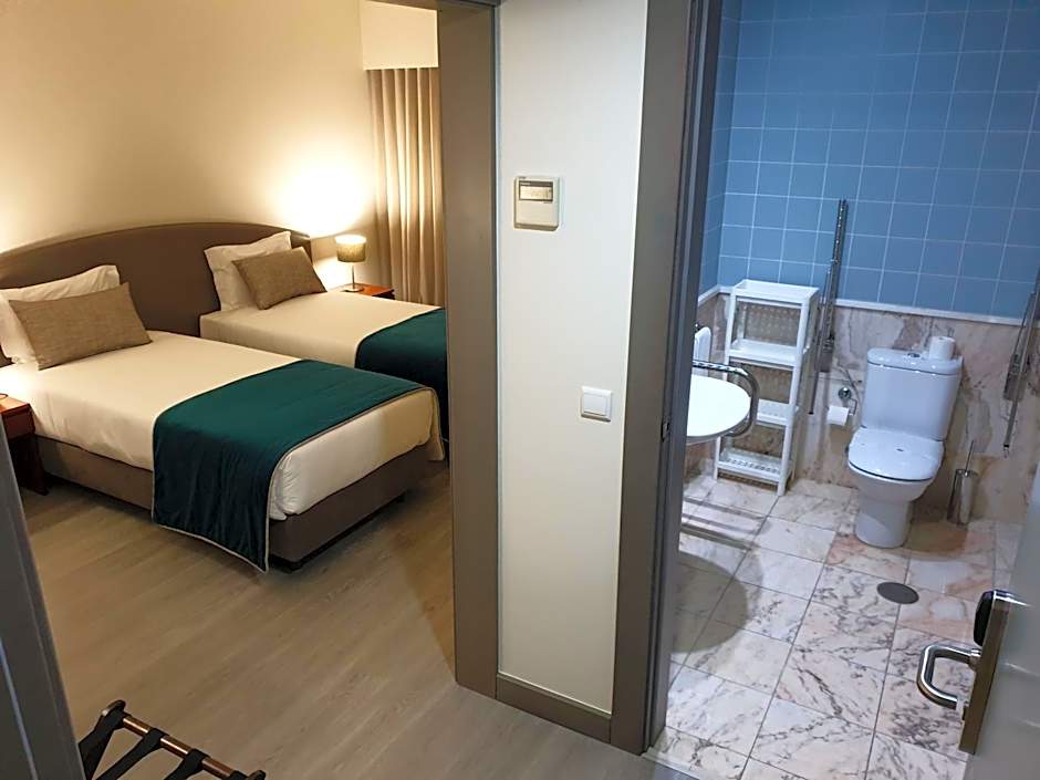 Apulia Praia Hotel