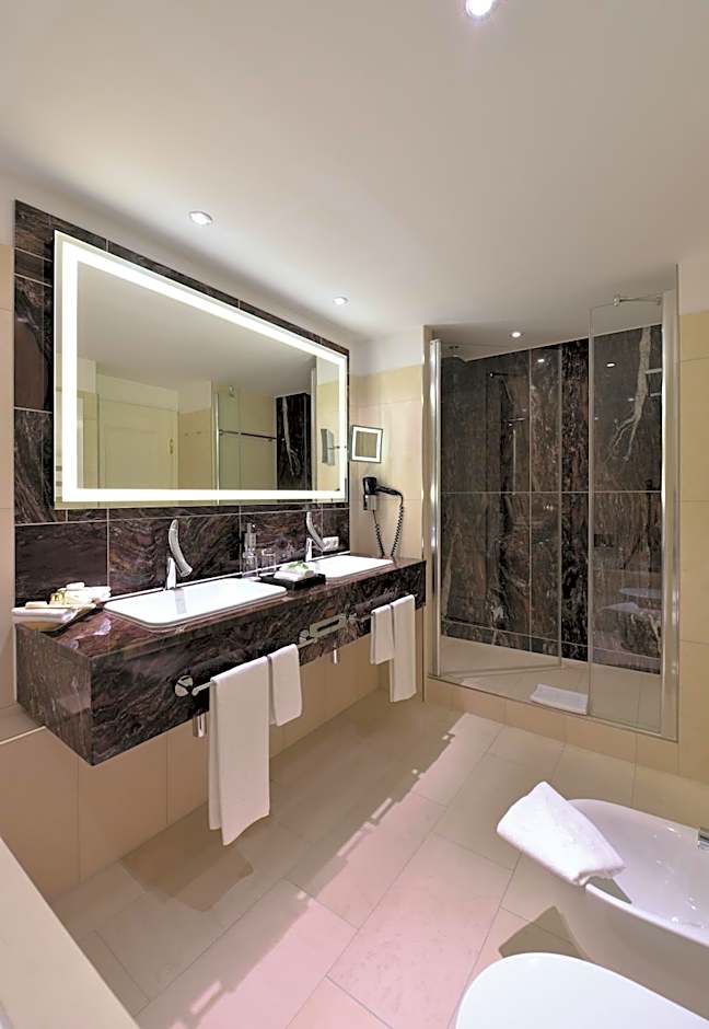 Best Western Premier Parkhotel Kronsberg