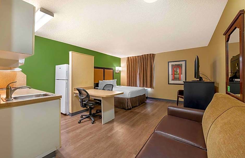 Extended Stay America Select Suites - Chicago - Lombard - Oakbrook