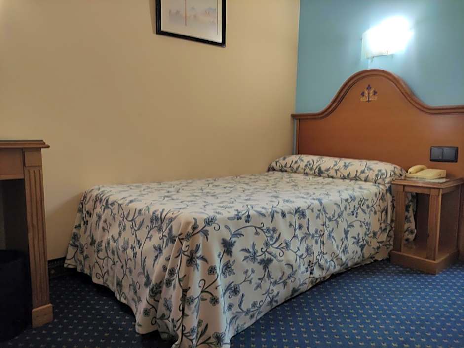 Hotel Ebora by Vivere Stays