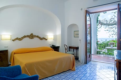 Standard Double or Twin Room with Garden View