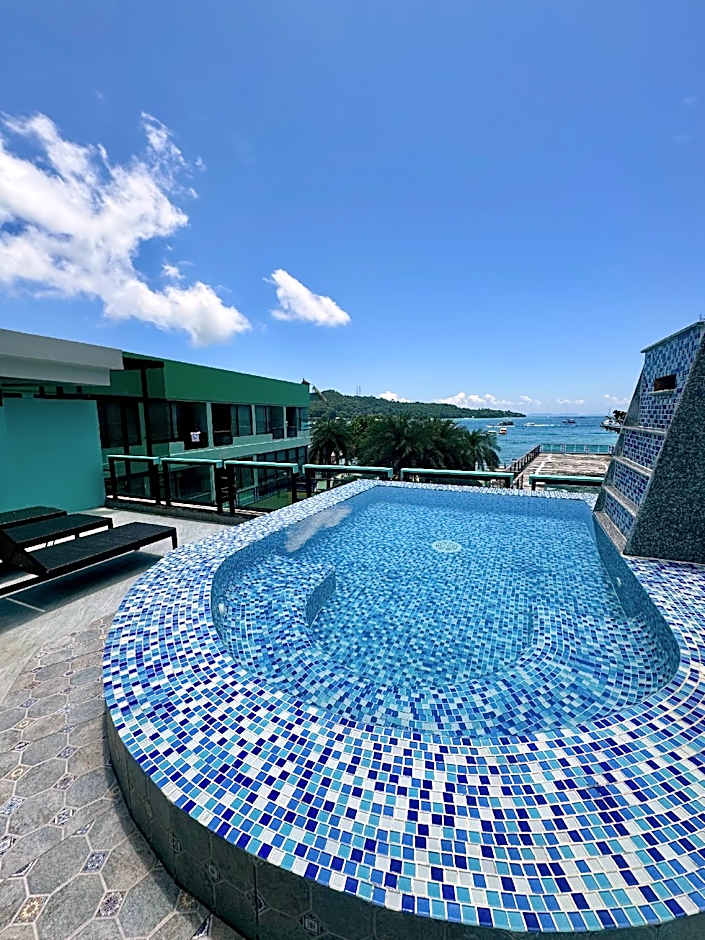 Phi Phi Nice Beach Hotel Hip