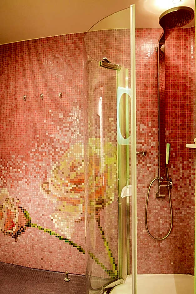 Les Fleurs Boutique Hotel