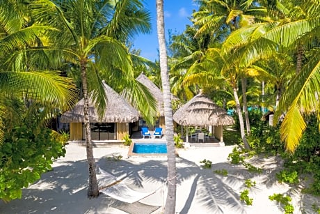 Beachside Villa with Pool, Lagoon view