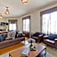 Deloraine Hotel