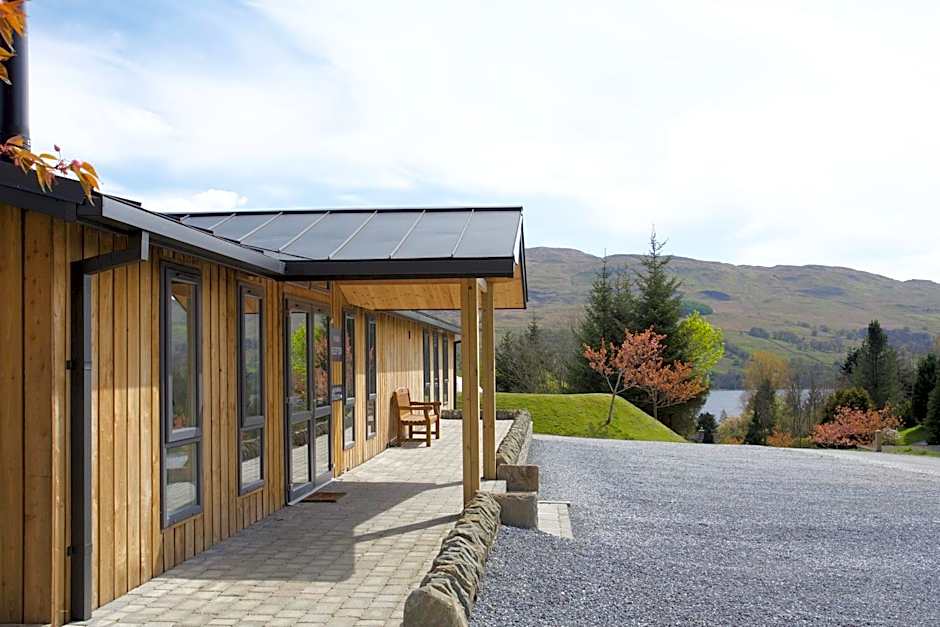 LOCH TAY HIGHLAND LODGES and GLAMPING PARK