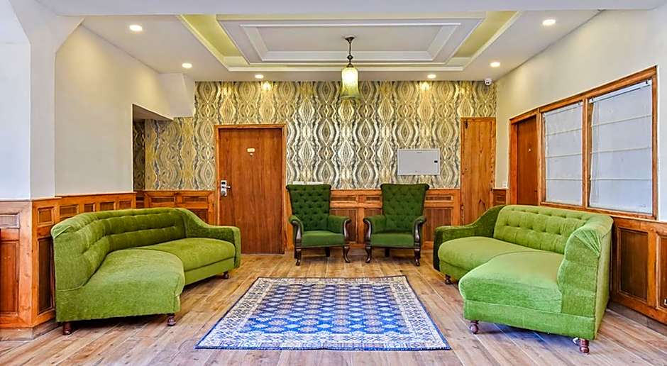 Hotel Snowcrests Manor