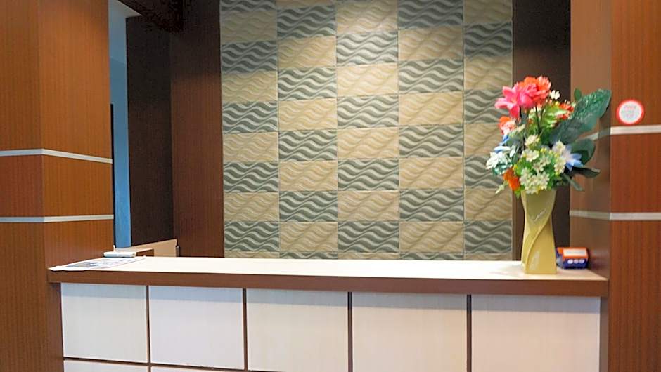 RedDoorz near Pelabuhan Jayapura