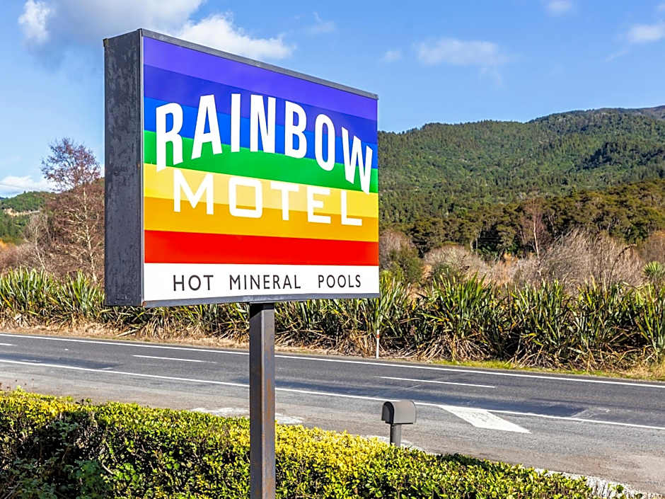 Rainbow Motel & Hot Pools