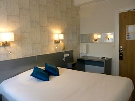 Queen Suite