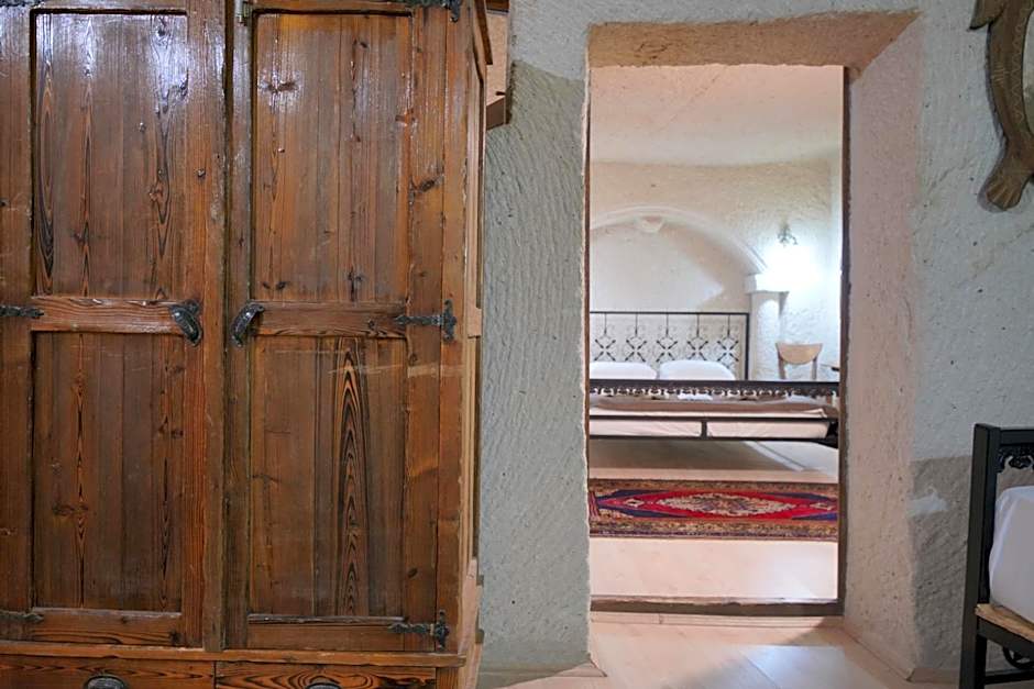 View Cave Hotel