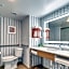 Holiday Inn Express & Suites Destin - Miramar Beach By IHG