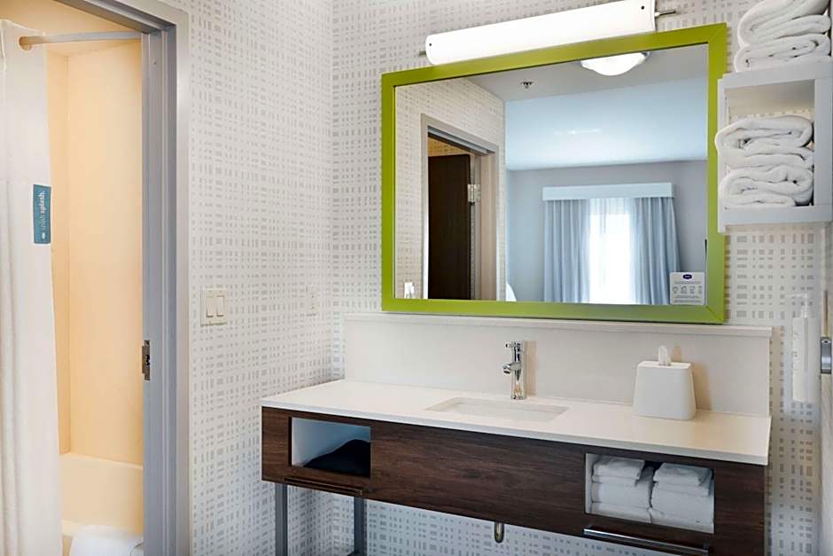Hampton Inn By Hilton And Suites Tulsa Central