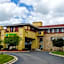 Holiday Inn Hotel Pewaukee-Milwaukee West By IHG