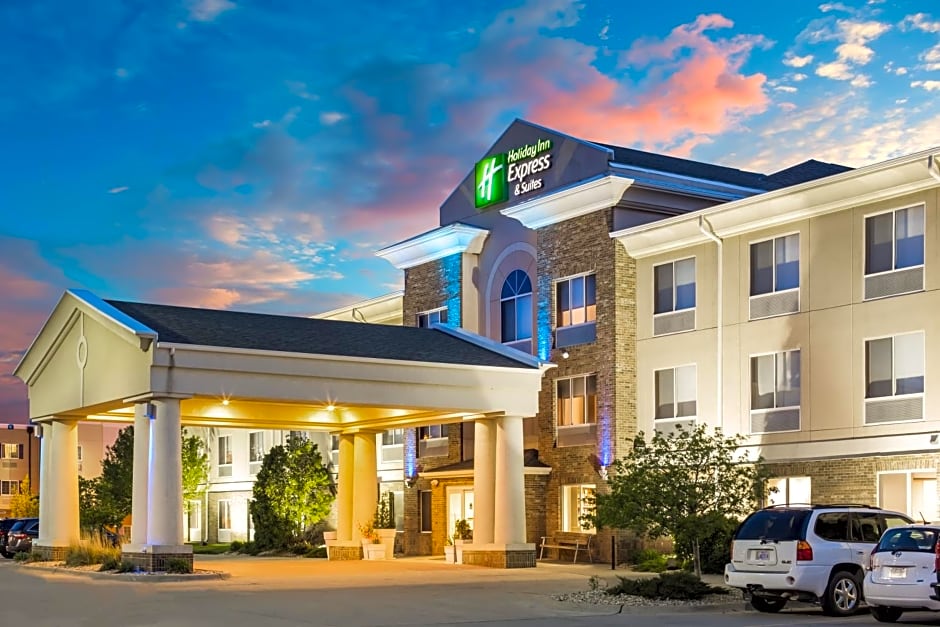 Holiday Inn Express Hotel & Suites Bellevue-Omaha Area