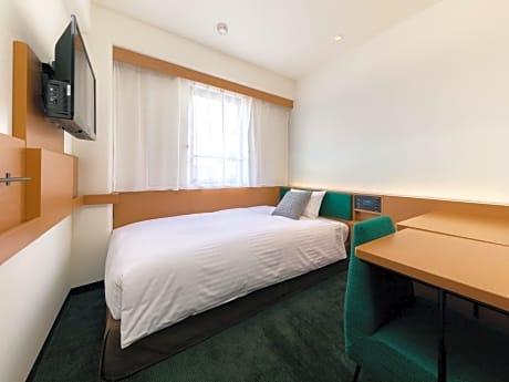 Single Room - Non-Smoking