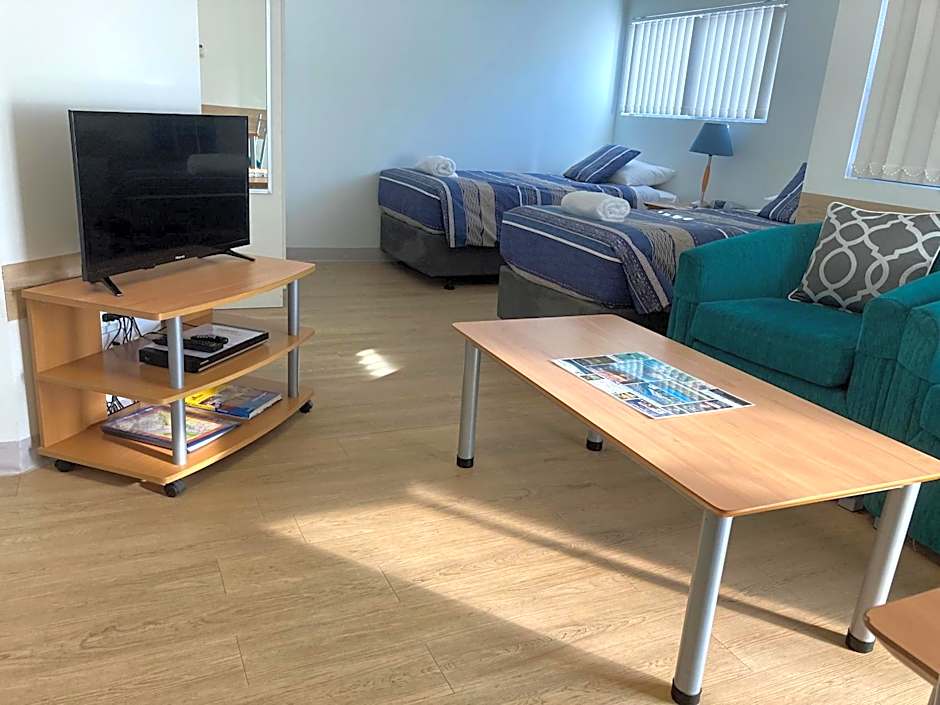 Mandurah Ocean Marina Chalets