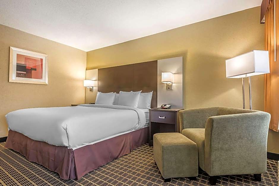 Quality Inn & Suites Windsor