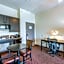 Clarion Inn & Suites Central Clearwater Beach