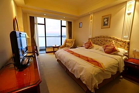 Executive Twin with City View