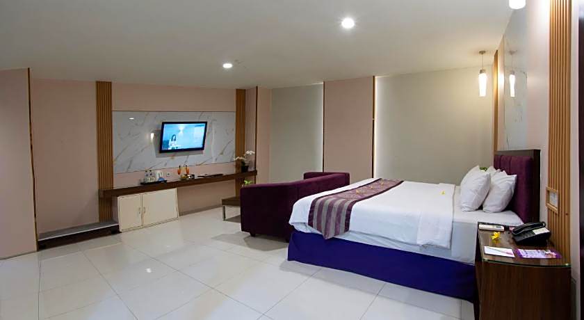 Lombok Plaza Hotel