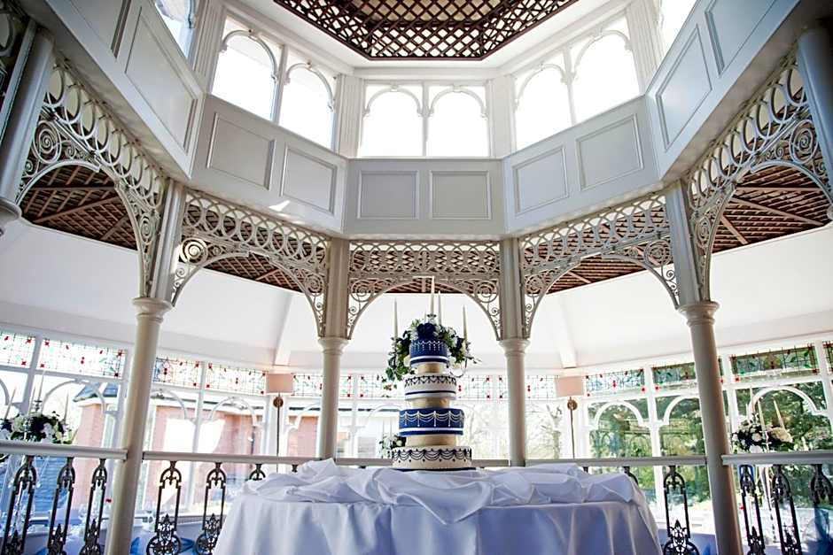 Macdonald Kilhey Court Hotel