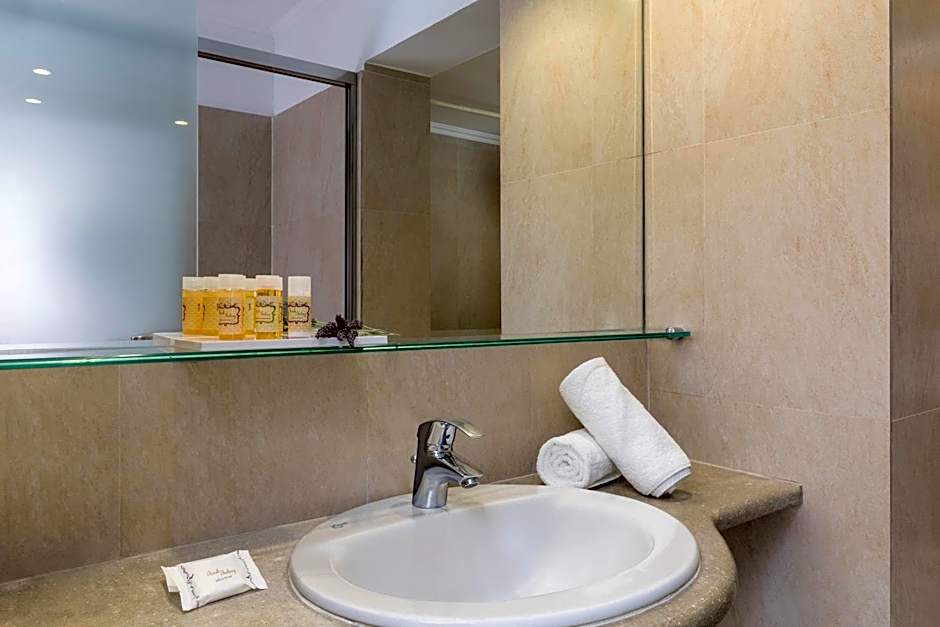 Best Western Plus Hotel Plaza