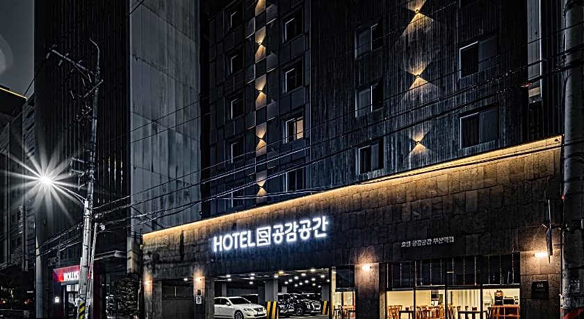 B. Cent Hotel Busan Station
