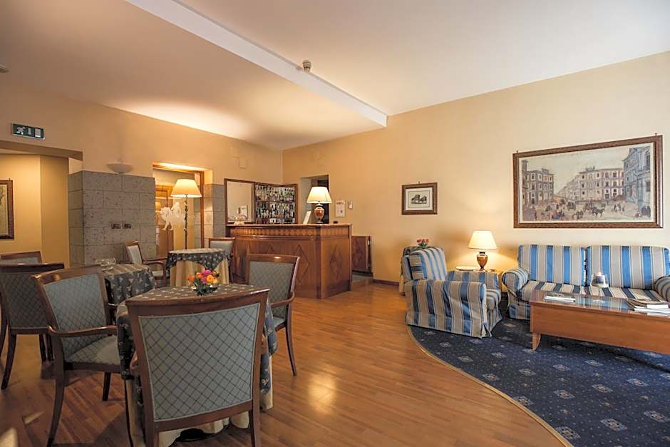 Massimo Plaza Hotel
