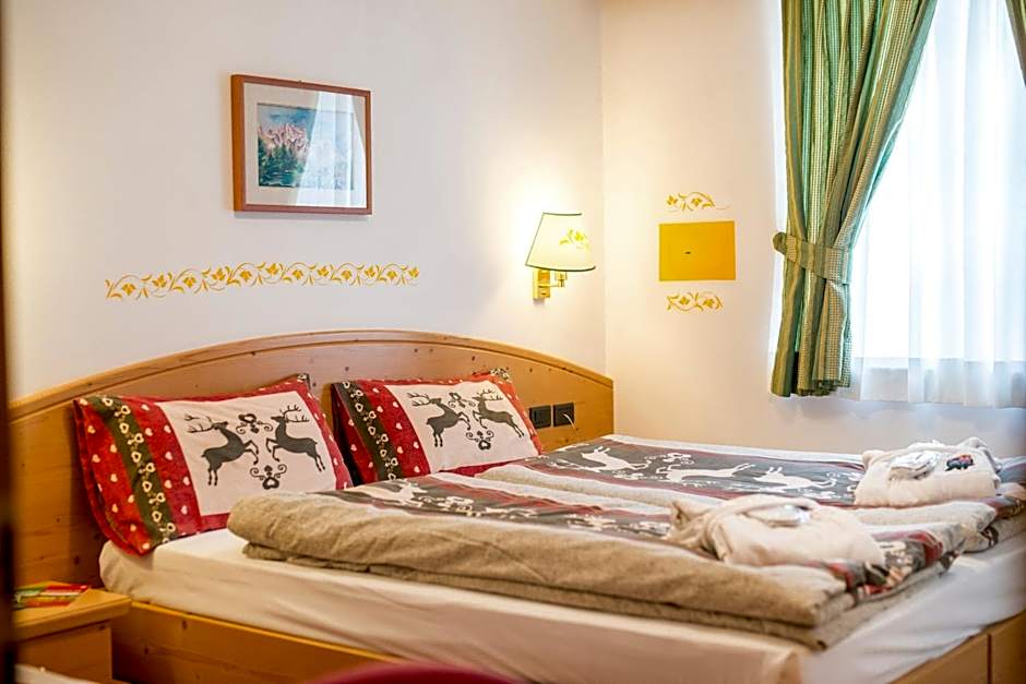 Hotel Villa Rosella Park & Wellness