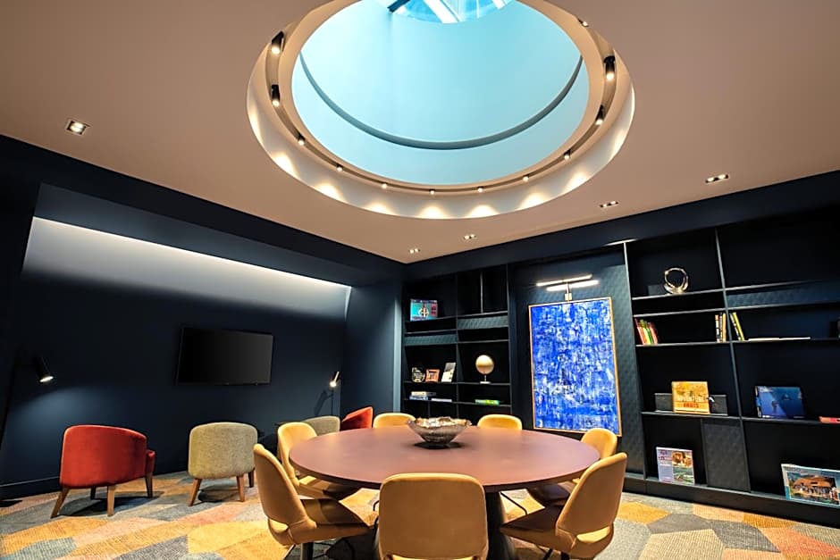 STAYBRIDGE SUITES LONDON-HEATHROW BATH ROAD By IHG