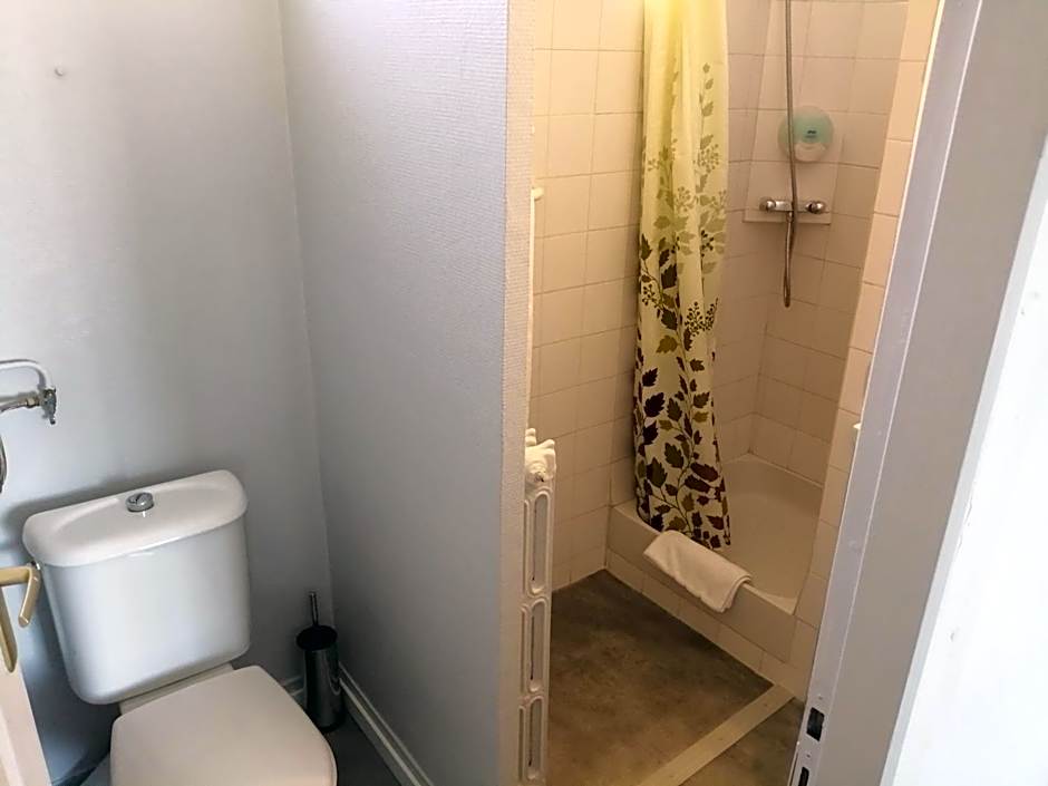 Hotel d Orléans – Angoulême, PA